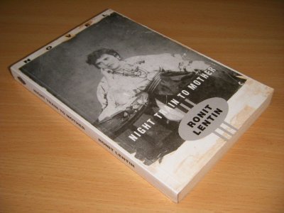 Boek met de titel: Night Train to Mother