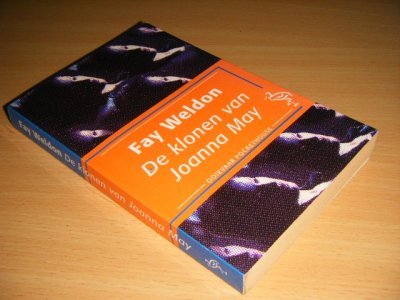 Boek met de titel: De klonen van Joanna May