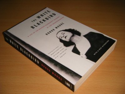 Boek met de titel: The White Blackbird: A Life of the Painter Margarett Sargent by Her Granddaughter