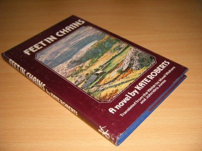 Boek met de titel: Feet in Chains