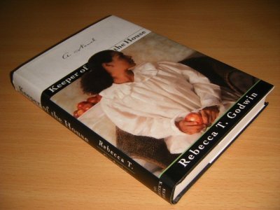 Tweedehands boek: Keeper of the House van auteur Rebecca T. Godwin - Hardcover with dustjacket, in excellent condition.