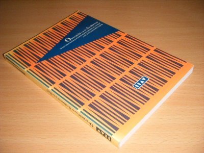 Tweedehands boek: Overzicht van de archieven in het Internationaal Informatiecentrum en Archief voor de Vrouwenbeweging van auteur Yolande Hentenaar e.a. - Paperback, in goede staat.