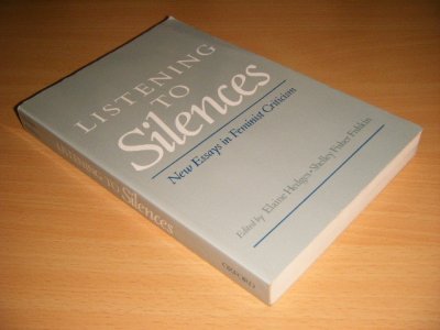 Boek met de titel: Listening to Silences