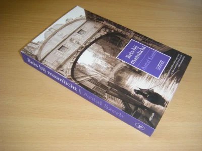 Boek met de titel: Reis bij maanlicht