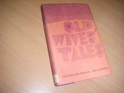 Boek met de titel: Old Wives Tales