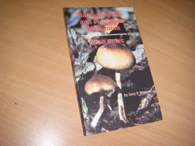 Boek met de titel: Hallucinogenic and Poisonous Mushroom Field Guide