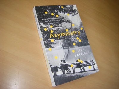 Boek met de titel: Asymmetry
