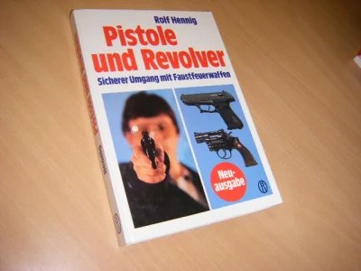 Boek met de titel: Pistole und Revolver