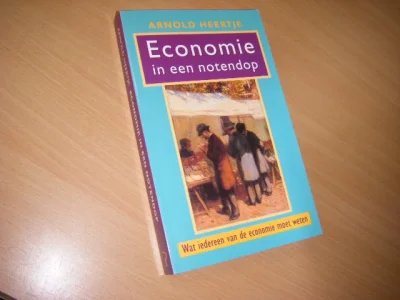 Tweedehands boek: Economie in een notendop van auteur Heertje, Arnold - Paperback, in zeer goede staat