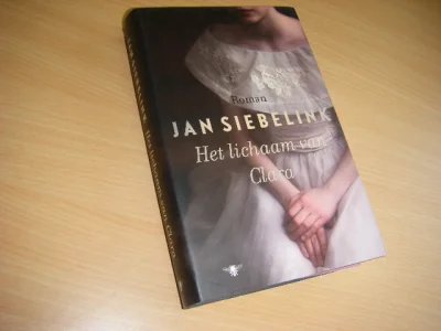 Boek met de titel: Het lichaam van Clara