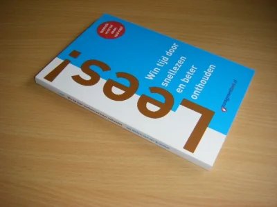 Boek met de titel: Lees!