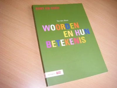 Boek met de titel: Woorden en hun betekenis