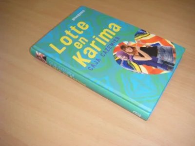 Boek met de titel: Lotte en Karima