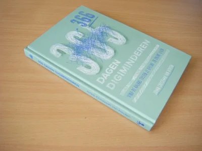 Boek met de titel: 366 dagen digiminderen
