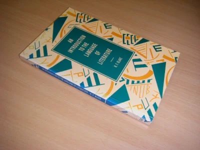 Tweedehands boek: An Introduction to the Language of Literature van auteur Norman Blake  - Paperback, Engels, wat potloodonderstrepingen in de tekst, overigens in zeer goede staat