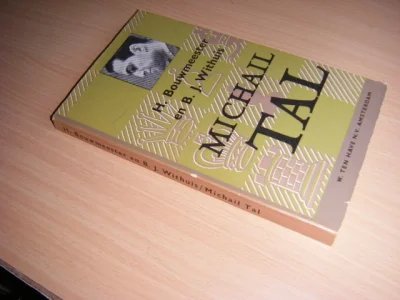 Tweedehands boek: Michail Tal van auteur H. Bouwmeester en B.J. Withuis - Paperback, ietsje scheefgelezem, rug voorkant onder 2,5 cm ingescheurd, verder in goede staat
