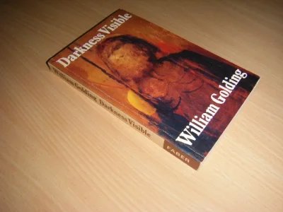 Tweedehands boek: Darkness Visible van auteur William Golding  - Engelstalige paperback, in zeer goede staat