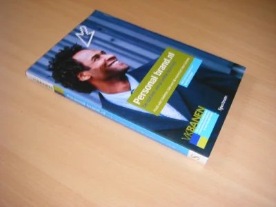 Tweedehands boek: Personel brand.nl van auteur Huub van Zwieten; Bas van de Haterd en Tom Scholte - Paperback, in goede staat