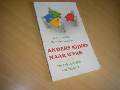 Boek met de titel: Anders kijken naar werk