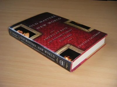 Tweedehands boek: Old Masters, New World van auteur Auteur onbekend - Engelstalige hardcover met stofomslag, ziet er als nieuw uit. Op de eerste bladzijde een naamstempel.