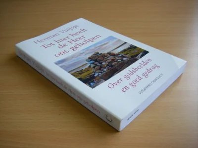 Boek met de titel: Tot hier heeft de Heer ons geholpen