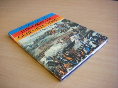 Boek met de titel: Spectrum Atlas van Historische Gebeurtenissen van de Lage Landen