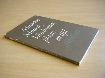 Boek met de titel: Van bomen plaats en tijd