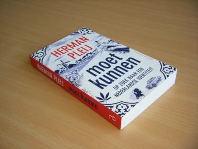 Boek met de titel: Moet kunnen. Op zoek naar een Nederlandse Identiteit