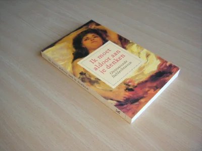 Boek met de titel: Ik moet aldoor aan je denken - ontroerende liefdesbrieven