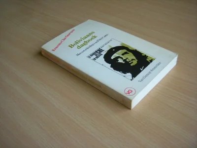 Boek met de titel: Boliviaans dagboek,  Ernesto Che Guevara met inleiding van Fidel Castro