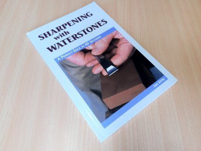 Tweedehands boek: Sharpening with Waterstones van auteur Ian Kirby - Engelstalige Softcover, zo goed als nieuw