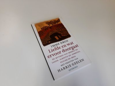 Boek met de titel: Liefde en wat ervoor doorgaat