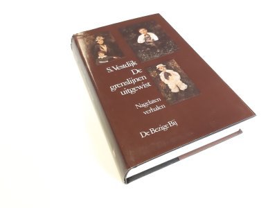 Boek met de titel: De grenslijnen uitgewist