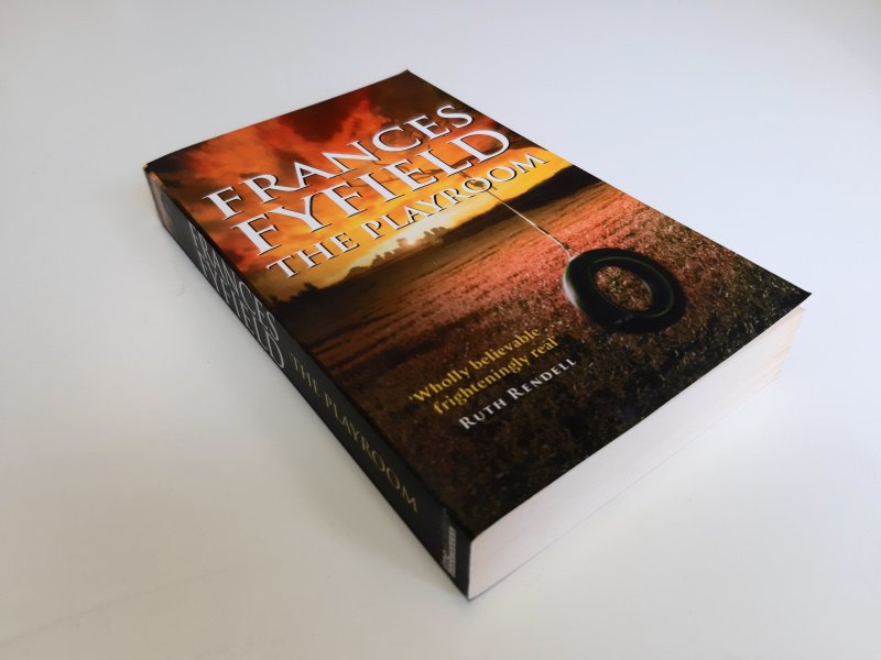 Boek met de titel: The Playroom