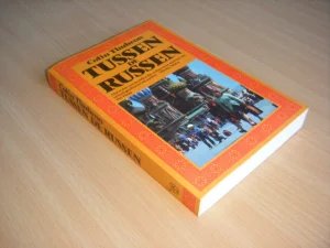 Boek met de titel: Tussen de Russen