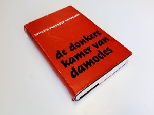 Boek met de titel: De donkere kamer van Damocles