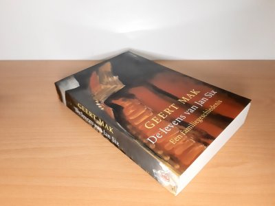 Boek met de titel: De levens van Jan Six