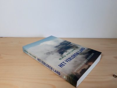 Boek met de titel: Het verloren land