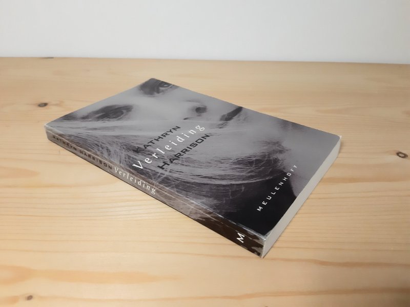 Boek met de titel: Verleiding