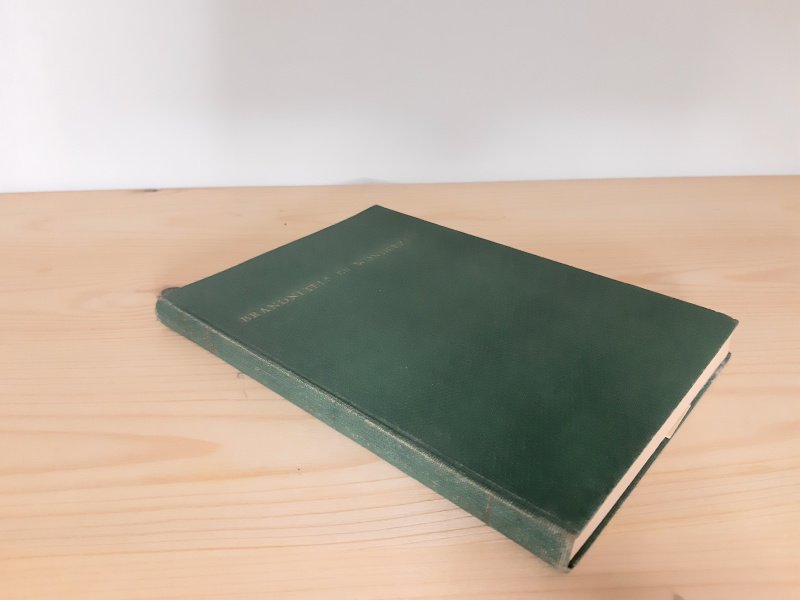 Boek met de titel: Brandnetels en Wonderzalf, verzameling gekristalliseerde waarheden