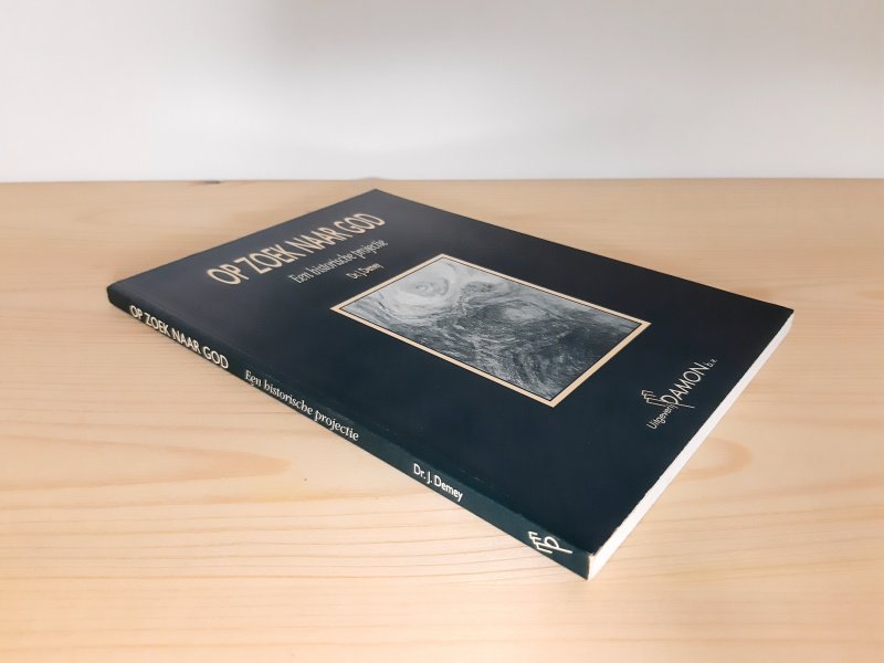 Boek met de titel: Op zoek naar God