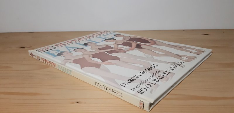 Tweedehands boek: Ballet van auteur Darcey Bussell, Patricia Linton - Engelstalige hardcover, in goede tot zeer goede staat. Typex op 3e blz.