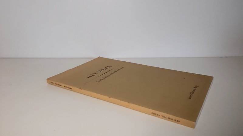 Tweedehands boek: Het werk van auteur Jan Hubert Willem Kusters - Paperback met rechte rug, lichte verkleuring kaft. 2 kleine vlekjes rug, klein vlekje voor en achterkant kaft. Binnenin onbeschreven en netjes.