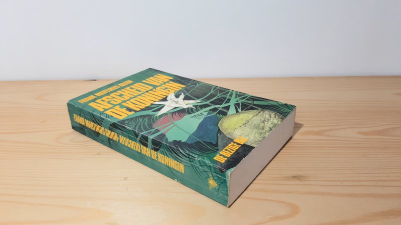 Boek met de titel: Afscheid van de koningin