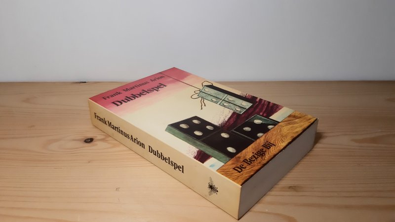 Boek met de titel: Dubbelspel