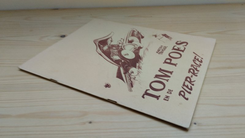 Boek met de titel: Tom Poes en de pier-race