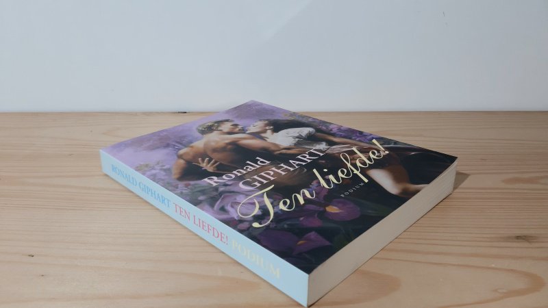 Boek met de titel: Ten liefde!