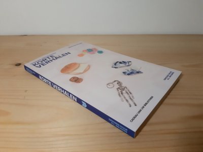 Boek met de titel: Nederland leest de mooiste korte verhalen