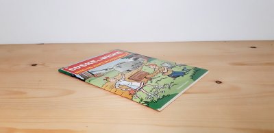 Boek met de titel: Suske en Wiske, Rikkie en Wiske in Chokowakije