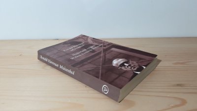 Boek met de titel: Muizenhol